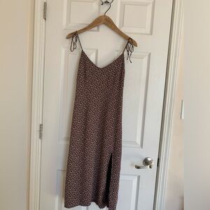 Abercrombie & Fitch Maxi Dress | size XS | color - brown & white flowers